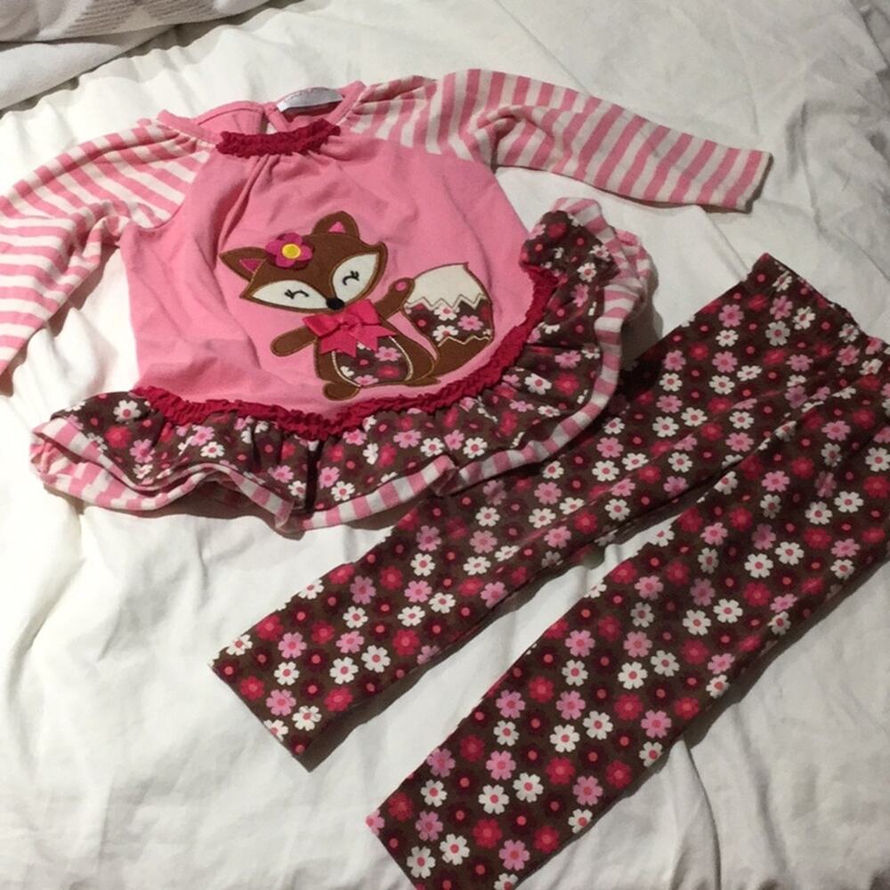 Emily rose 2T pink fox mix print outfit worn once